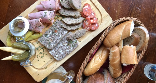 Cucina tradizionale a Praga: il cibo come lo mangiano i cechi.